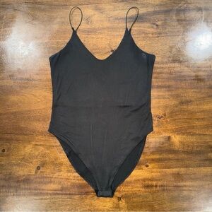 Gaze Womens Bodysuit Size M Black V-Neck Thin Strap Sleeveless Stretch